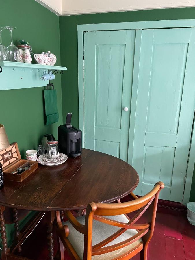 B&B Suupmarkt Докьом Екстериор снимка