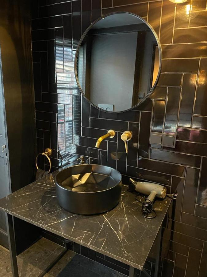 B&B Suupmarkt Докьом Екстериор снимка